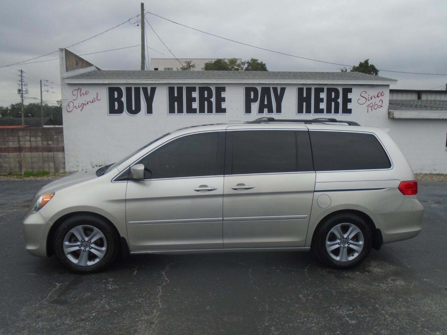 2008 Honda Odyssey (5FNRL389X8B) , located at 6112 N Florida Avenue, Tampa, FL, 33604, (888) 521-5131, 27.954929, -82.459534 - Photo#0